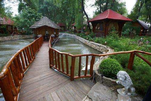 Lodge Pensiune Turistic? "hanul Lui Vasile"