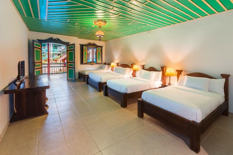 Hotel Decameron Las Heliconias