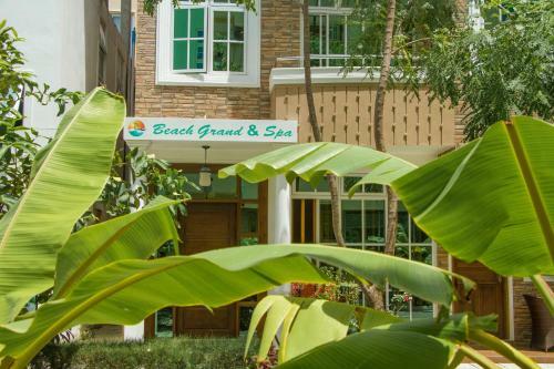 Hostal Beach Grand And Spa