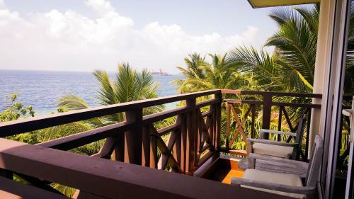 Hulhule Island Hotel