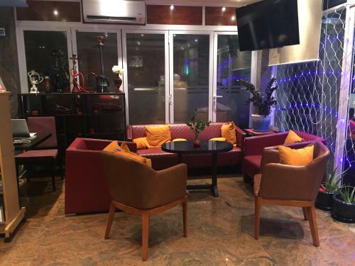 Hostal Rivethi Beach Hotel
