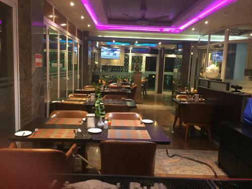 Hostal Rivethi Beach Hotel
