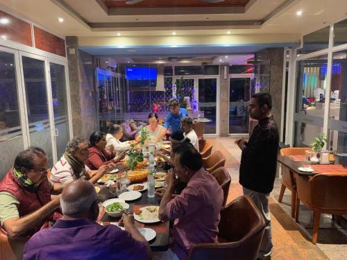 Hostal Rivethi Beach Hotel