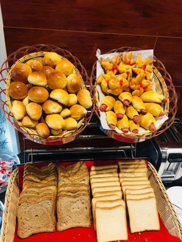 Hostal Rivethi Beach Hotel