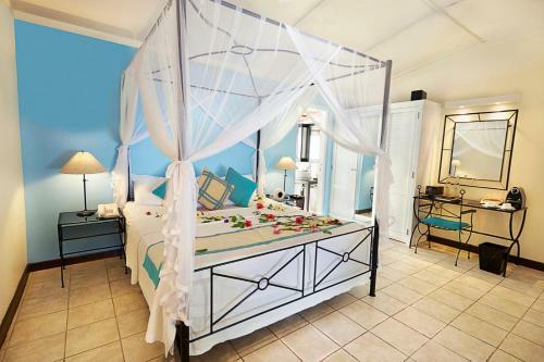 Hotel Kuredu Island Resort & Spa