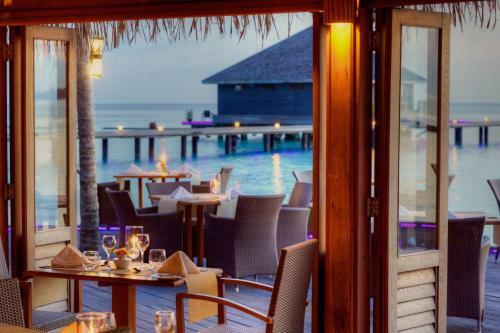Hotel Komandoo Island Resort & Spa