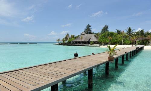 Hotel Komandoo Island Resort & Spa