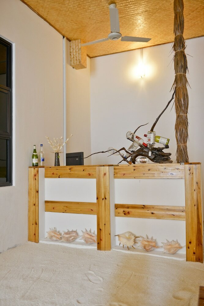 Hostal Rasdhoo View Inn