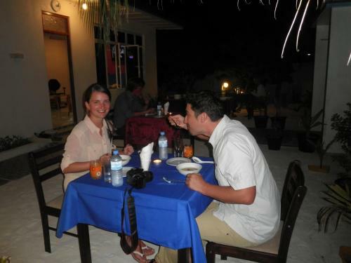 Hostal Azoush Tourist Guesthouse