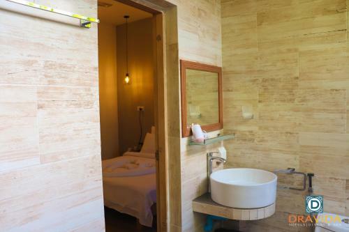Dravida Hotel