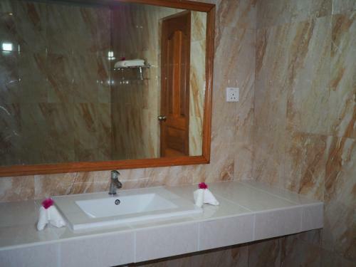 Hostal Equator Homestay