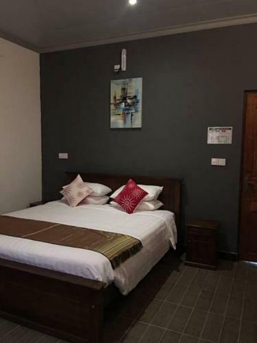 Hostal Equator Homestay