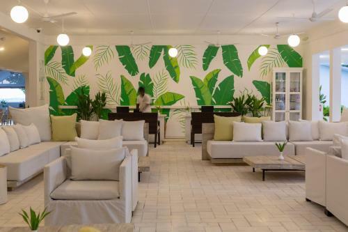 Hotel Equator Village Resort