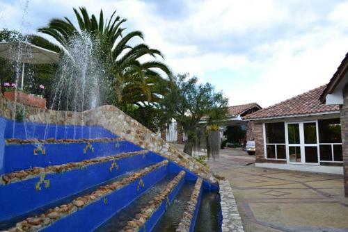 Hostal Miravalle Suites
