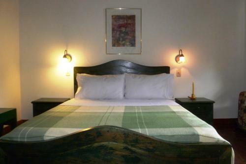 Hotel Hostal Mision Santa Barbara