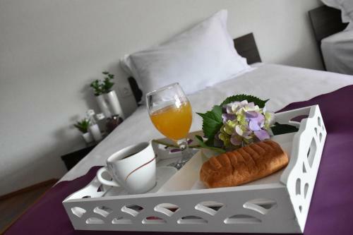Hotel And Winery Lozar