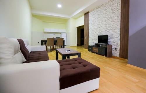 Park Diamond Apartments