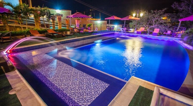 Hotel Hicasua Y Centro De Convenciones