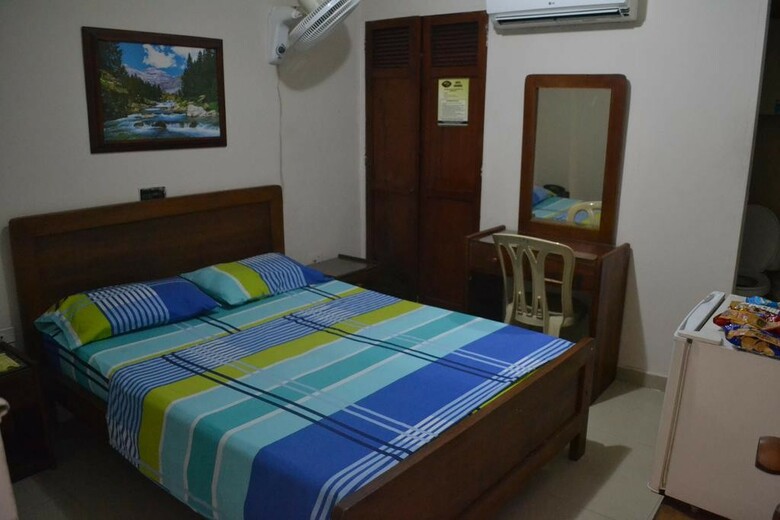 Hotel Granada Inn