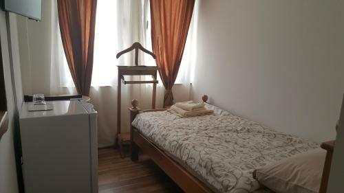 Hostal Villa Srma