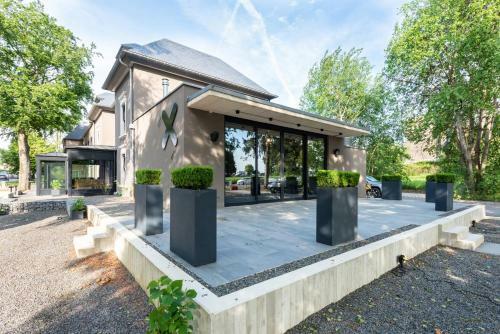 Hotel Luxaviation Crew Resort By Airfield