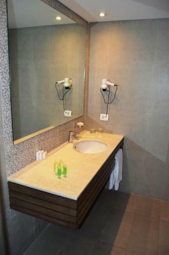 Country Lodge Hotel & Resort Beirut