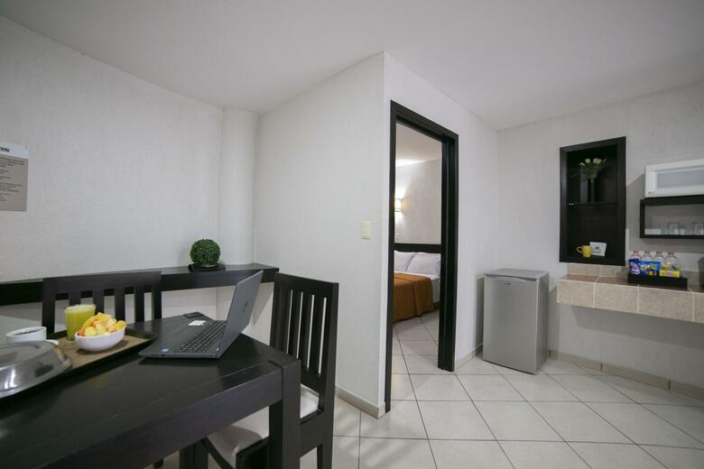 Rs Suites Hotel