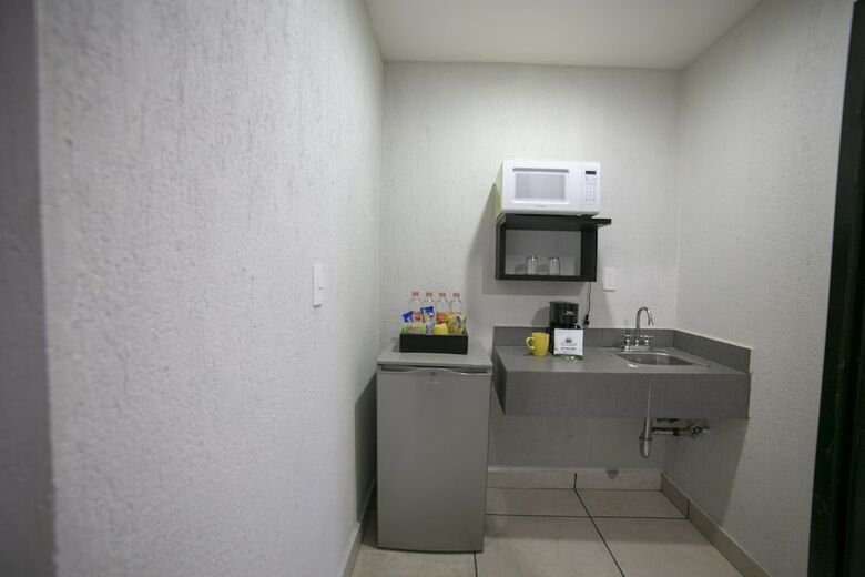 Rs Suites Hotel