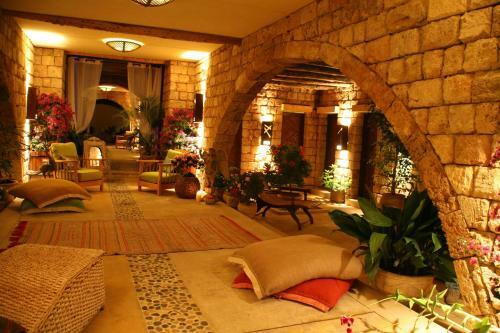 �l?h�tel- Edde Sands Hotel & Wellness Resort