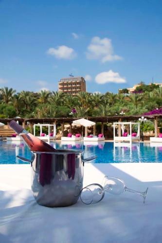 �l?h�tel- Edde Sands Hotel & Wellness Resort