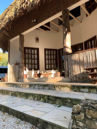 Ecolodge Resort Naha - Selva Lacandona