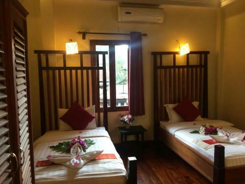 Hostal Chaluenxay Villa