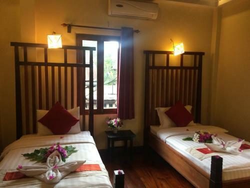 Hostal Chaluenxay Villa