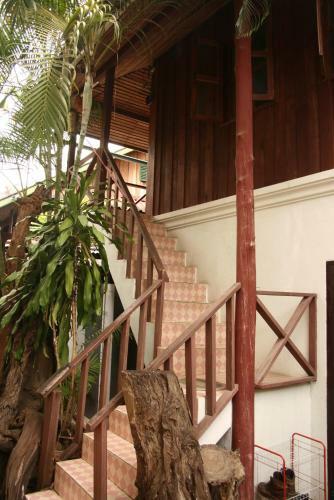 Hostal Mano Temple House