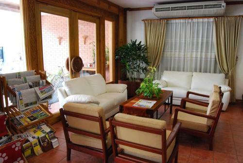 Hostal Vayakorn House