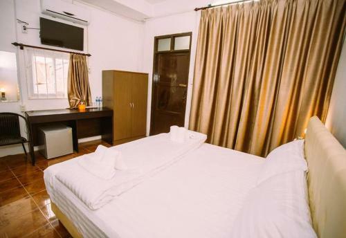 Green Box Capsule Hostel & Hotel