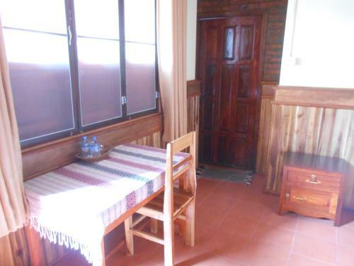 Hostal Zuela Guesthouse
