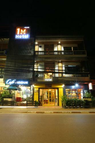 1m Hotel