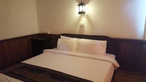 Hotel Riverside Huayxay