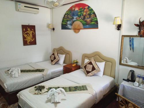 Houayxai Riverside Hotel (phonevichit Guesthouse)