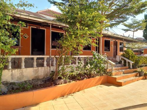 Houayxai Riverside Hotel (phonevichit Guesthouse)