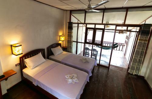 Hostal Dokchampa Guesthouse