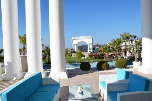 Hotel Queen Vali Palace