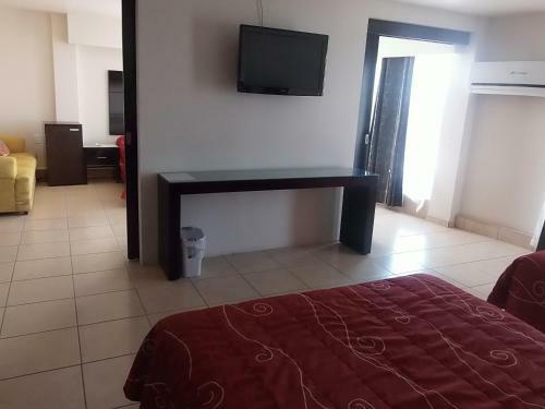 Hotel Raldos Inn
