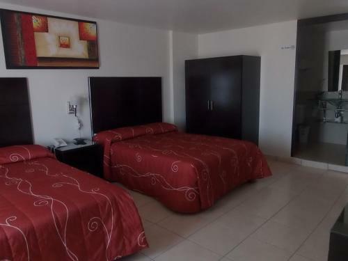 Hotel Raldos Inn