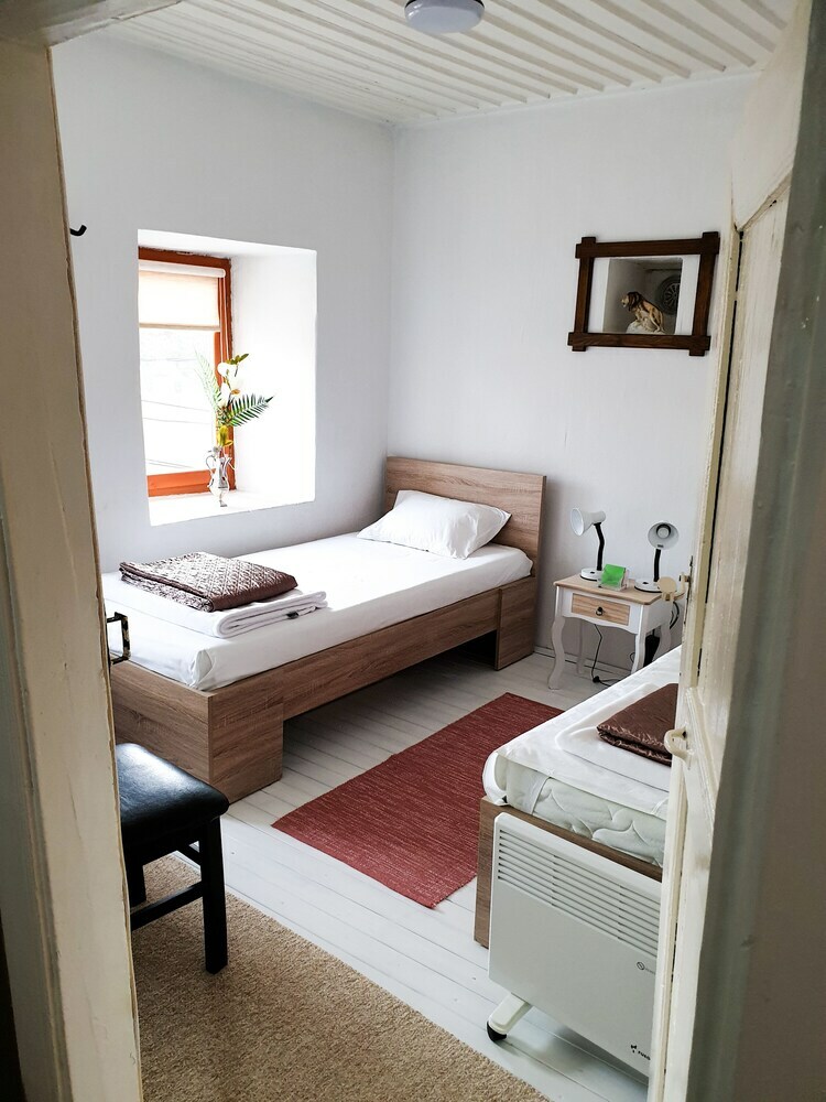 Hostal Kulla Dula Guesthouse