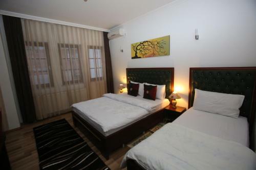 Hotel Venisi