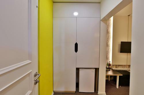 Io Hotel
