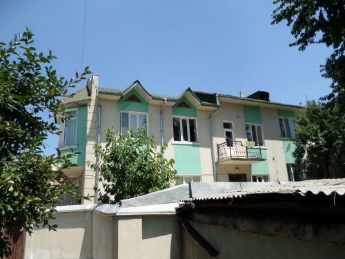 Hostal Freshosh Guest House