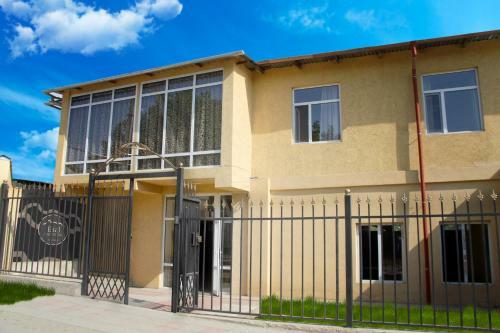 Hostel Esal